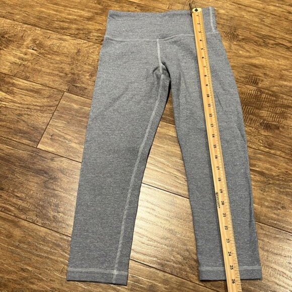Lululemon striped grey and white Capri leggings - Picture 3 of 10